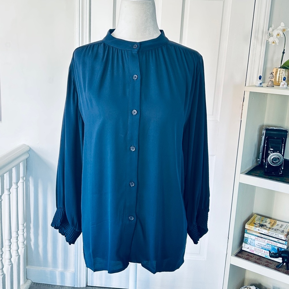 Alice + Olivia Employed NAVY BLUE Silk Blouse (size M)